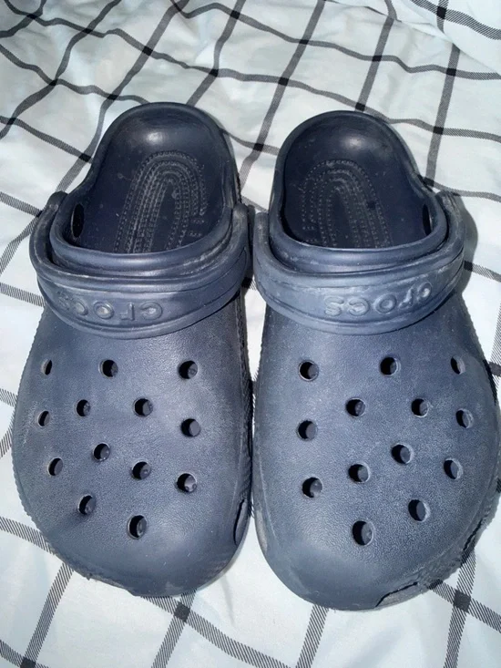 CROCS Kids Navy Blue Classic Clogs - Picture 1 of 6